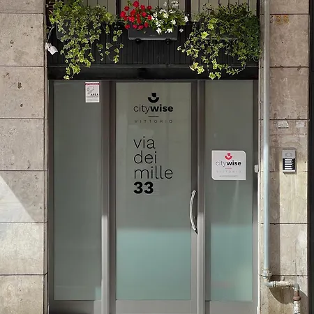 Citywise Vittorio - Independent Near Station Guest house Bari